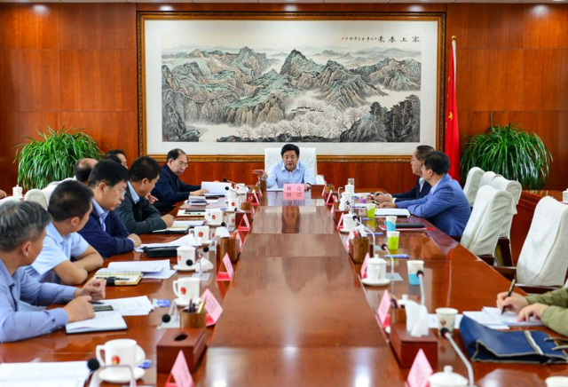 刘亮出席全市工业经济运行调度会