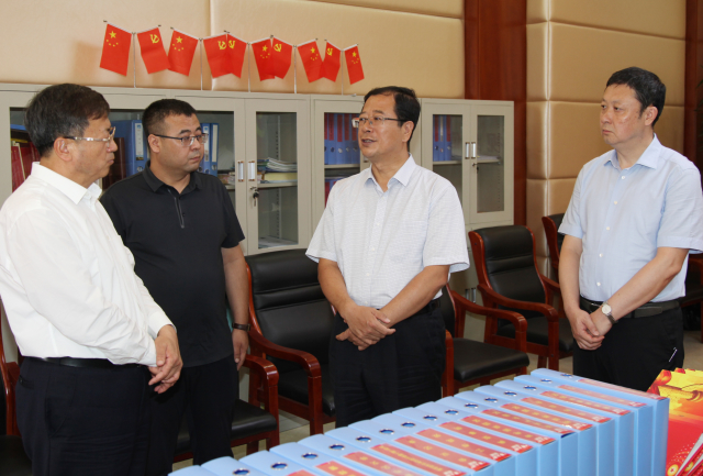 新闻中心 图片新闻 9月1日,市委书记陈振亮就平安朔州建设在中心城区